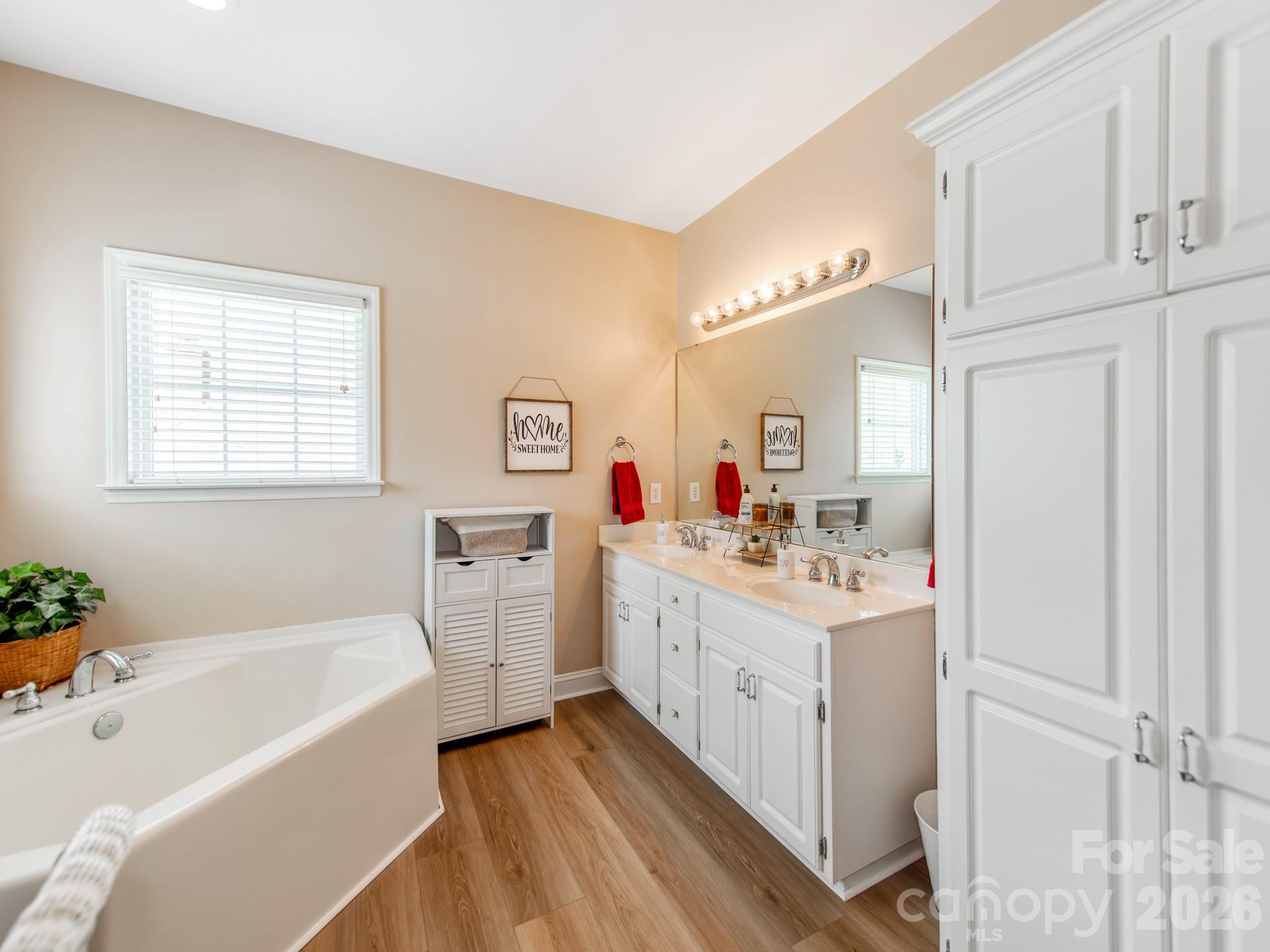 2261 Stallings Road Harrisburg NC 28075