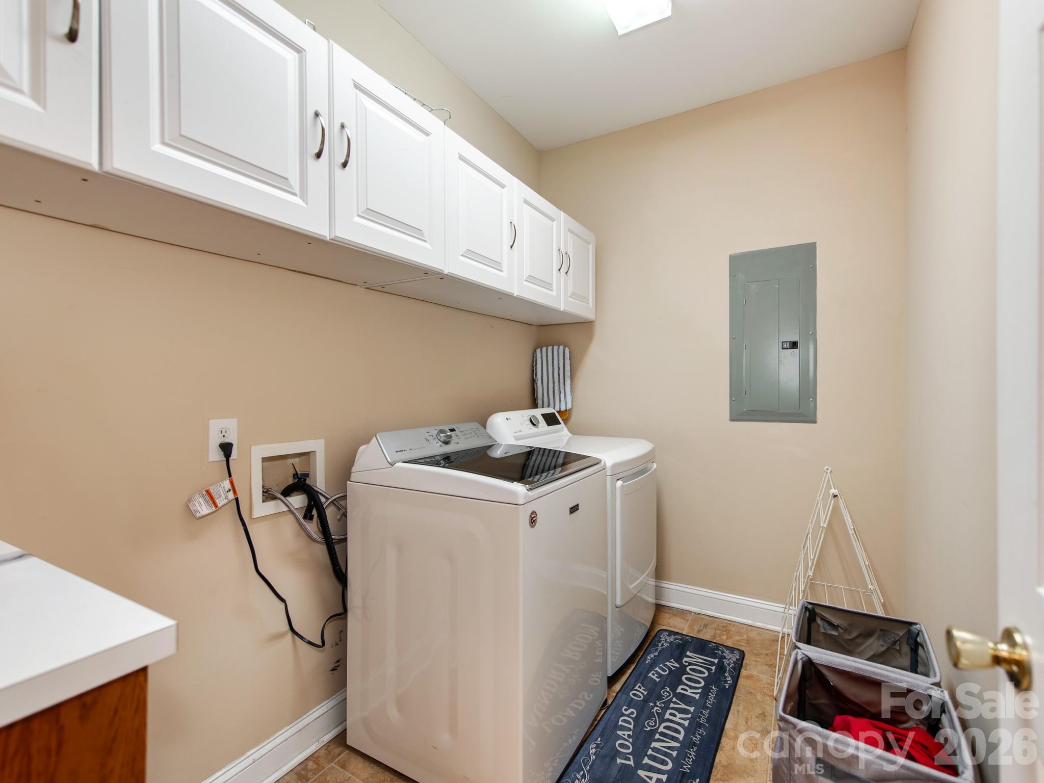 2261 Stallings Road Harrisburg NC 28075