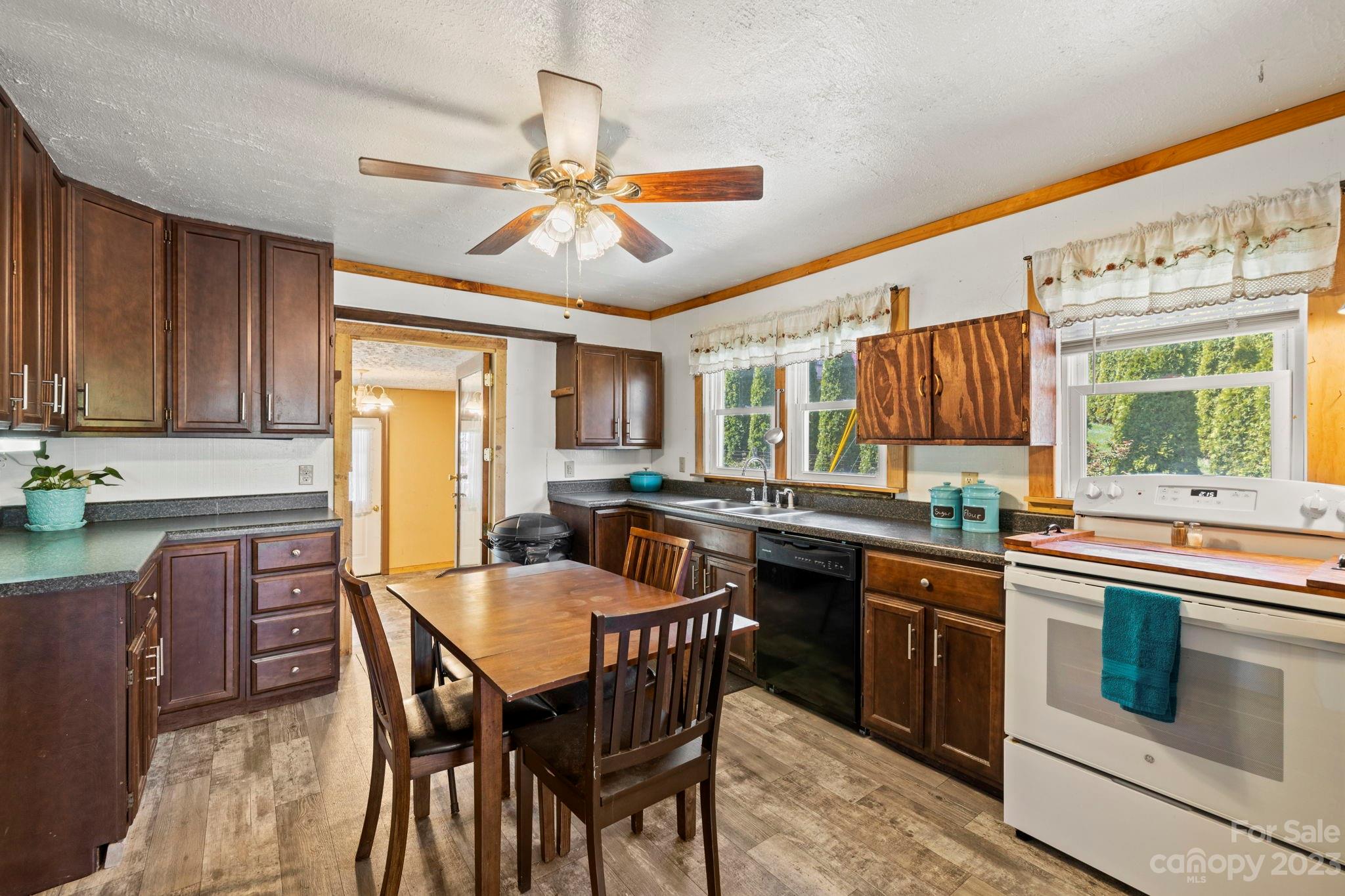 201 Duckett Cove Road Waynesville NC 28786