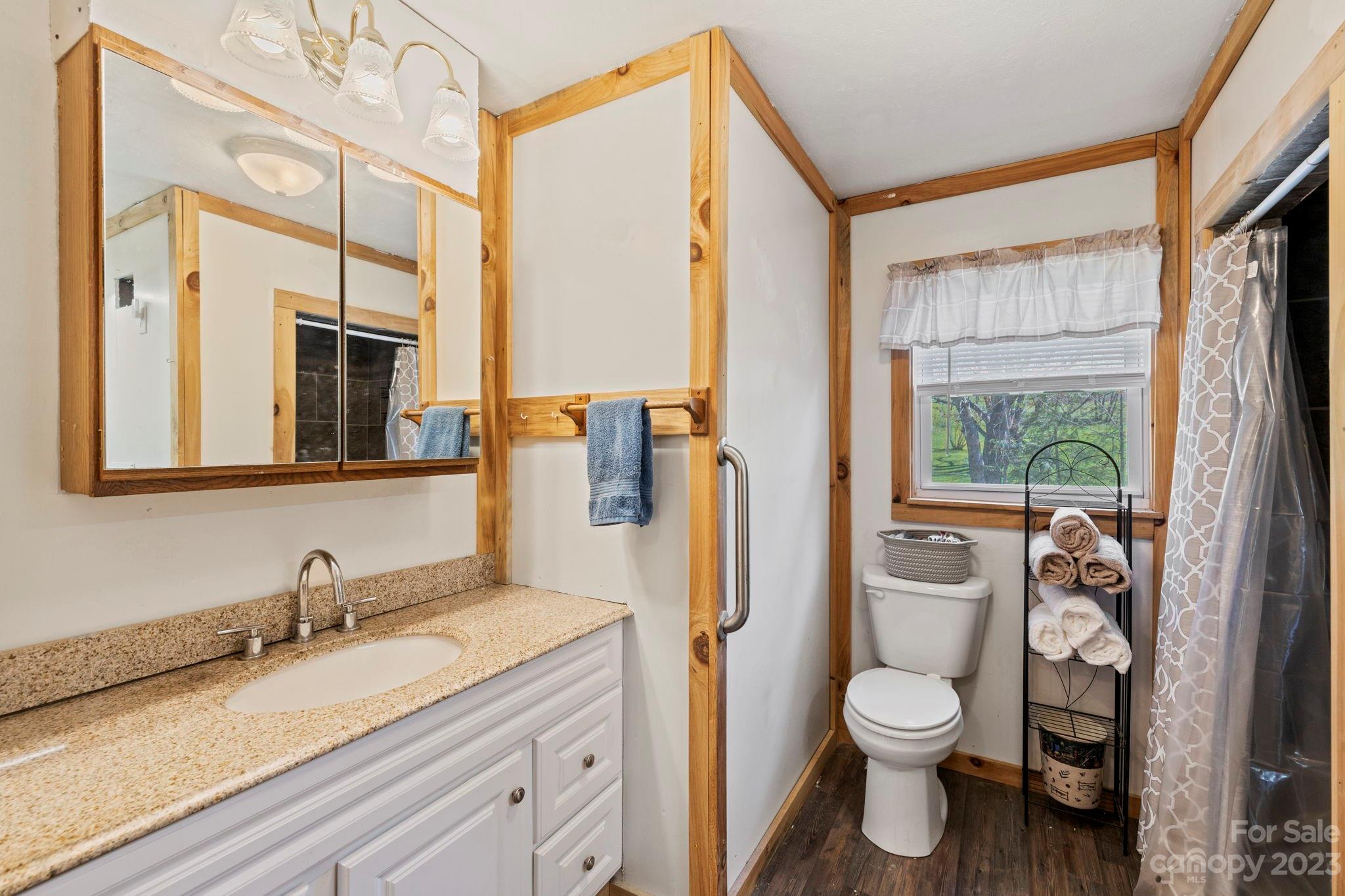 201 Duckett Cove Road Waynesville NC 28786