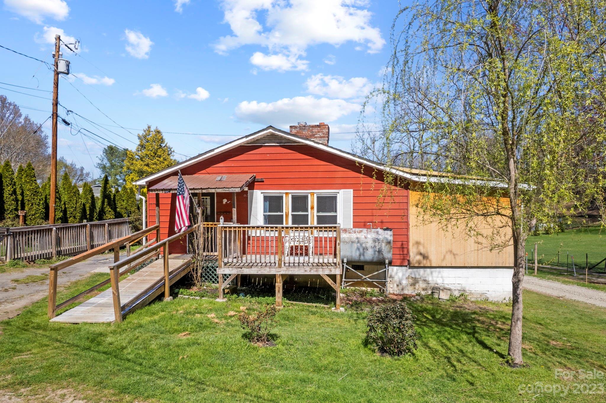 201 Duckett Cove Road Waynesville NC 28786