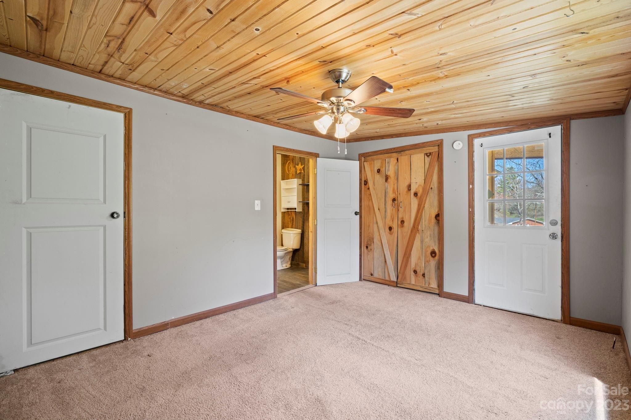 201 Duckett Cove Road Waynesville NC 28786