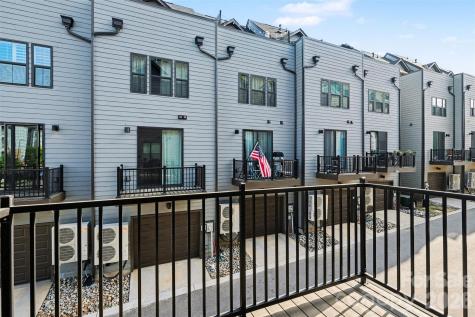 6111 Station Crossing Avenue Charlotte NC 28217