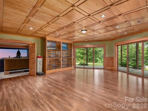 40 Deer Ridge Road Mills River NC 28759