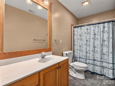 40 Deer Ridge Road Mills River NC 28759