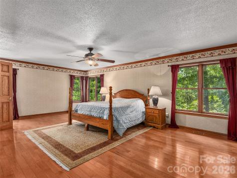 40 Deer Ridge Road Mills River NC 28759