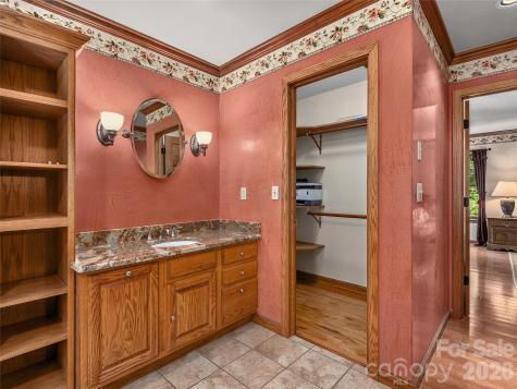 40 Deer Ridge Road Mills River NC 28759