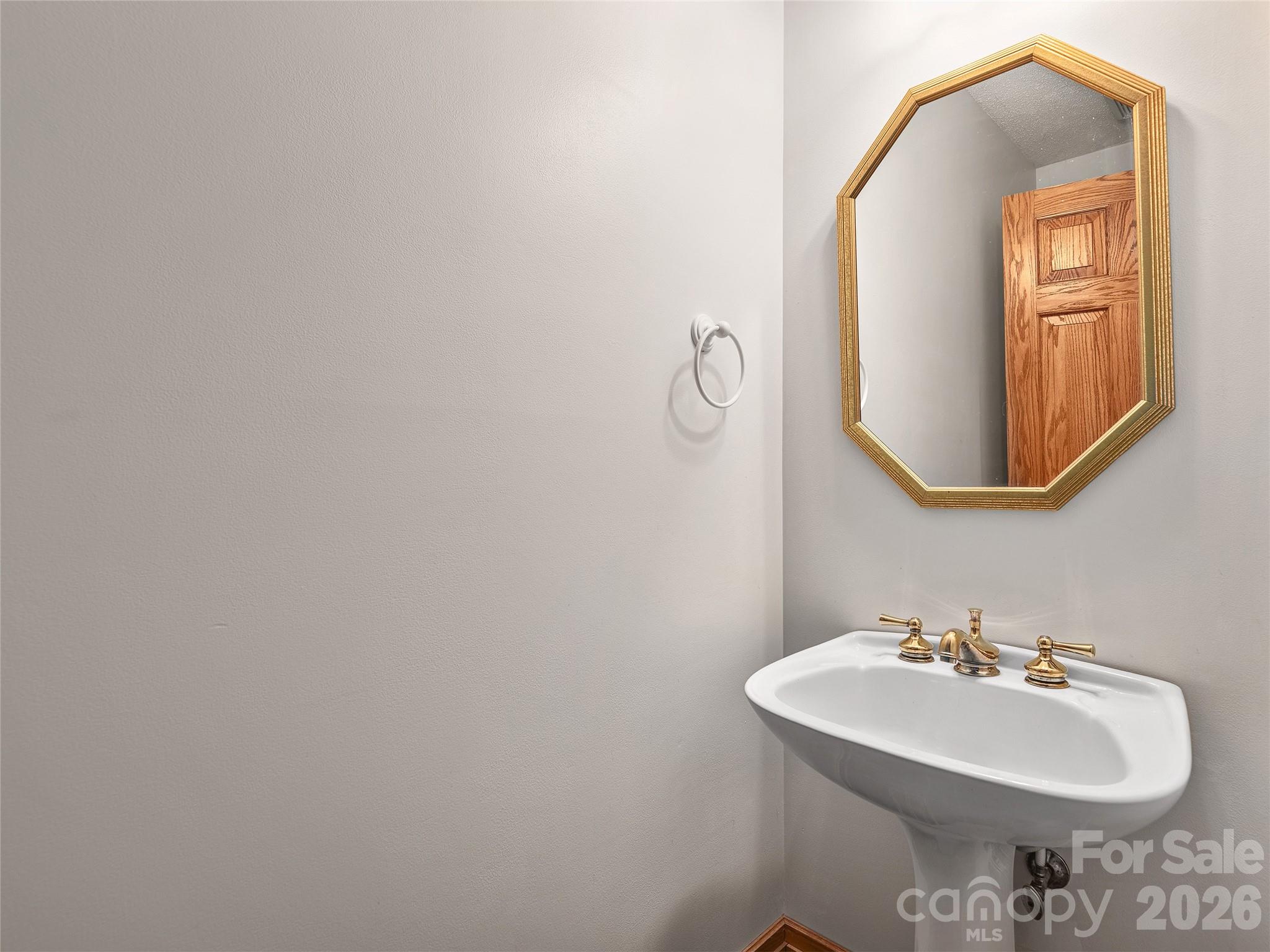 40 Deer Ridge Road Mills River NC 28759