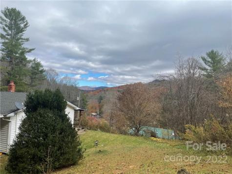 607 Fred Sparks Road Bakersville NC 28705