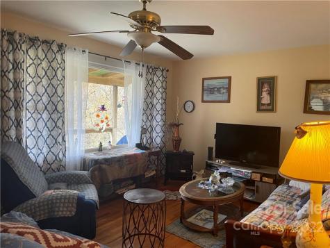 607 Fred Sparks Road Bakersville NC 28705