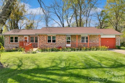 17 Resada Drive Brevard NC 28712