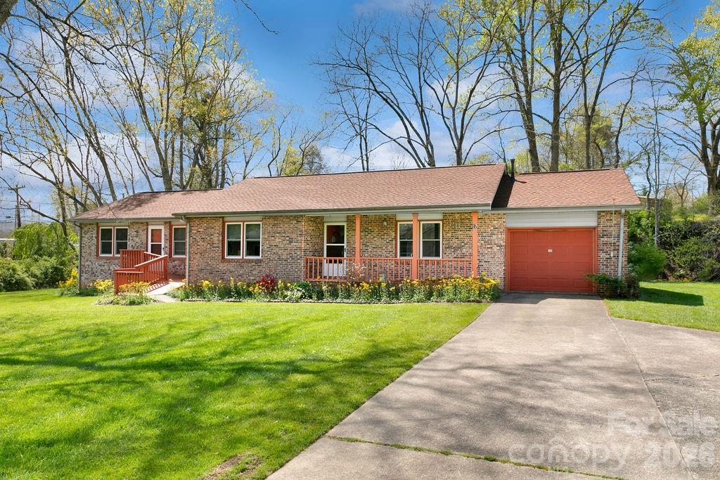 17 Resada Drive Brevard NC 28712