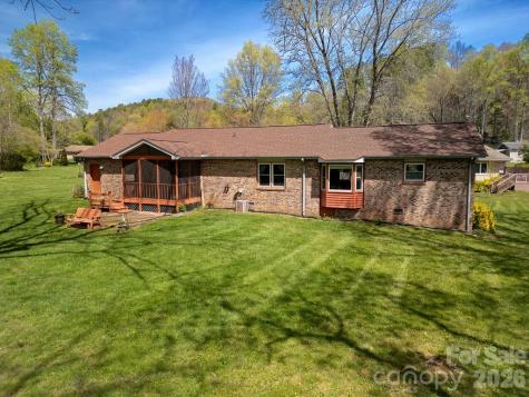 17 Resada Drive Brevard NC 28712