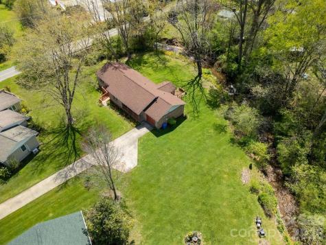17 Resada Drive Brevard NC 28712
