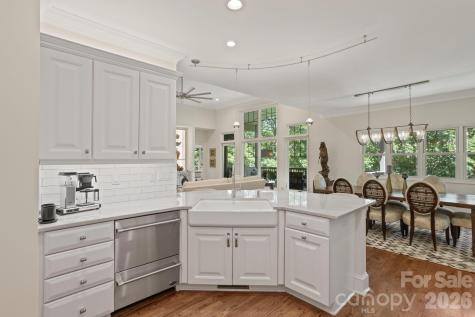 20 Fernridge Court Flat Rock NC 28731