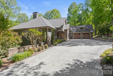 20 Fernridge Court Flat Rock NC 28731