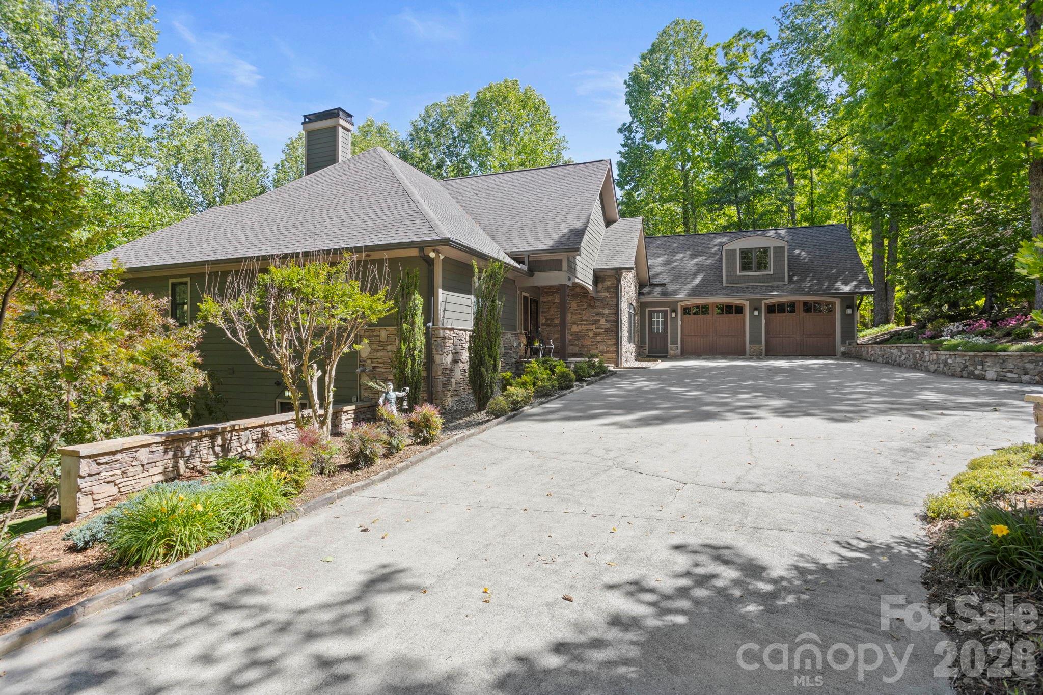 20 Fernridge Court Flat Rock NC 28731