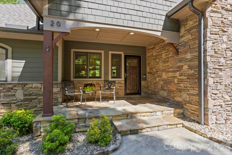 20 Fernridge Court Flat Rock NC 28731