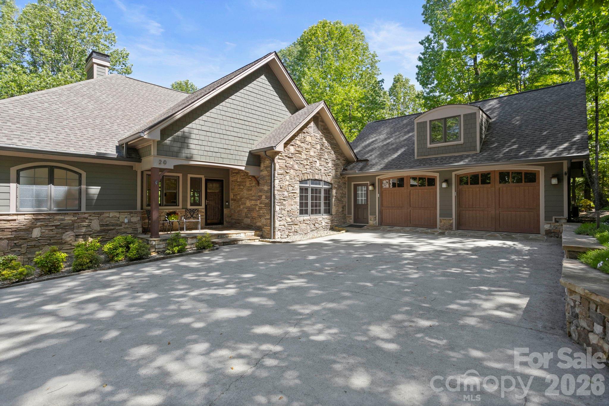 20 Fernridge Court Flat Rock NC 28731