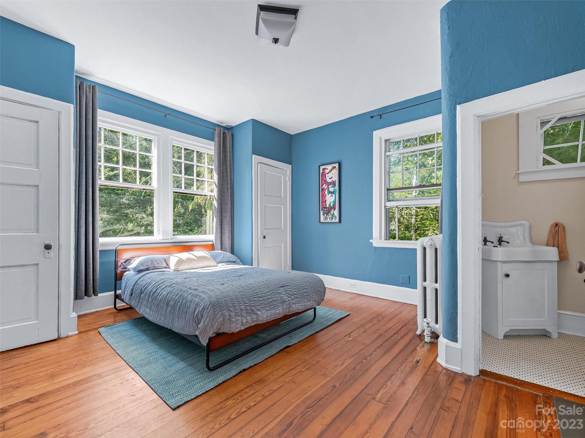255 Cumberland Avenue Asheville NC 28801
