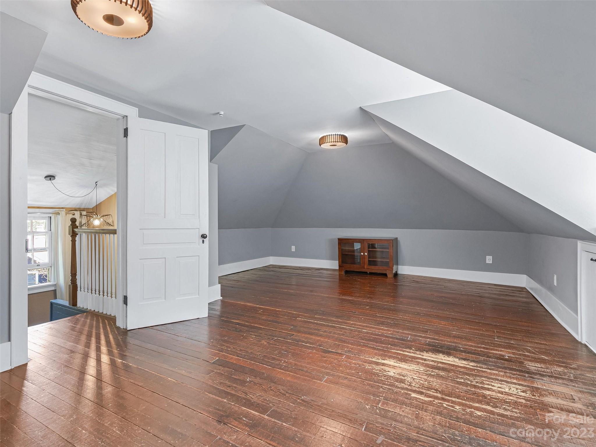 255 Cumberland Avenue Asheville NC 28801