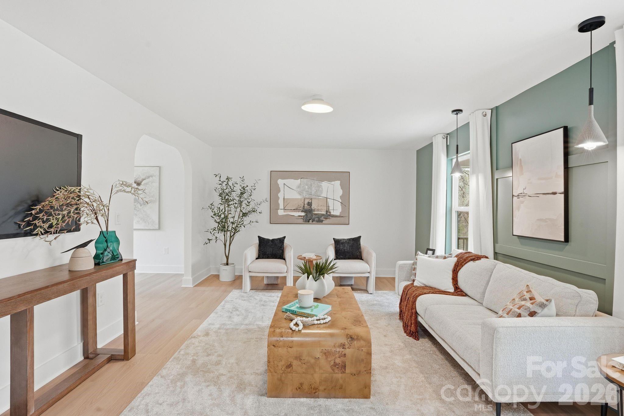 2011 E Barden Road Charlotte NC 28226