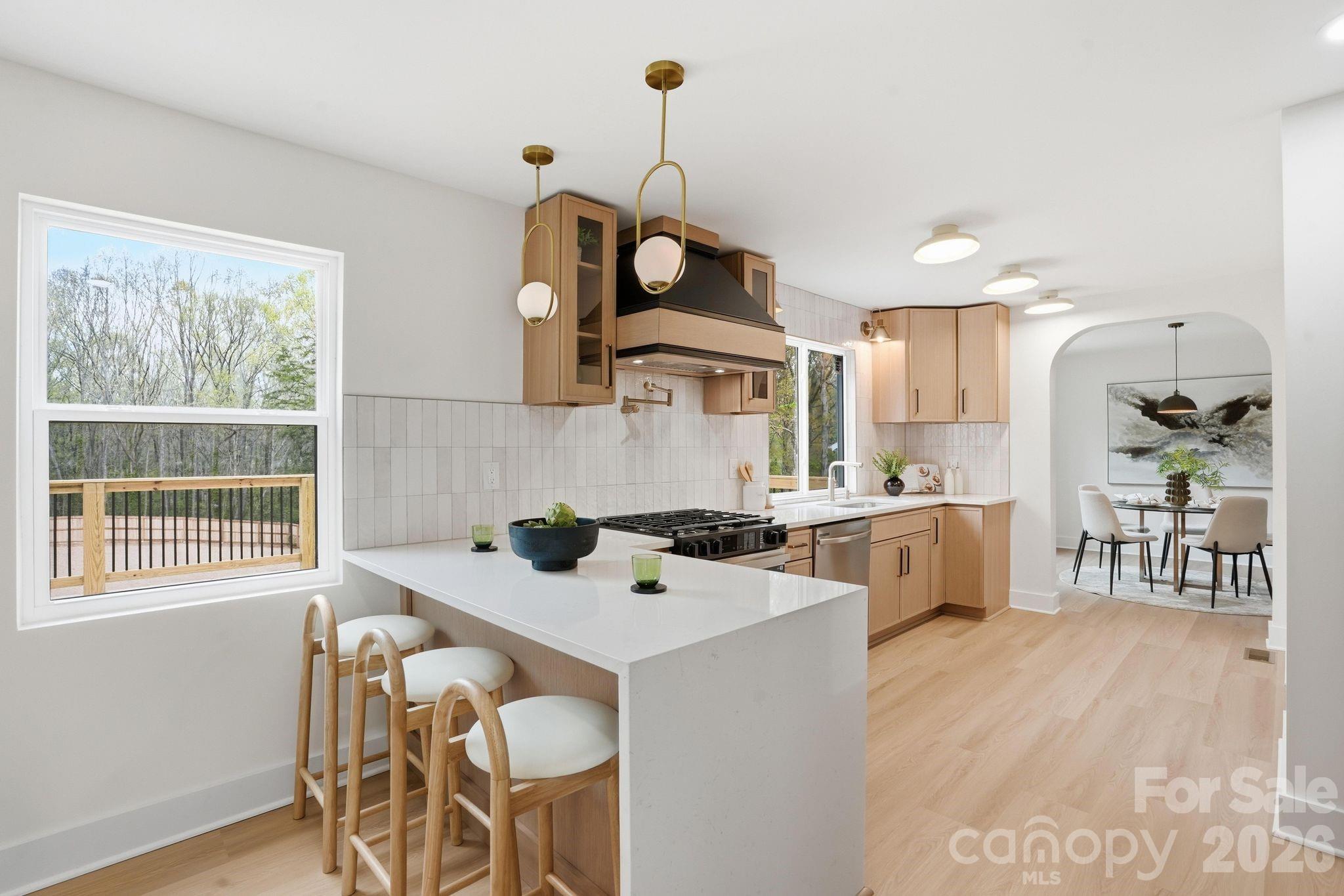 2011 E Barden Road Charlotte NC 28226