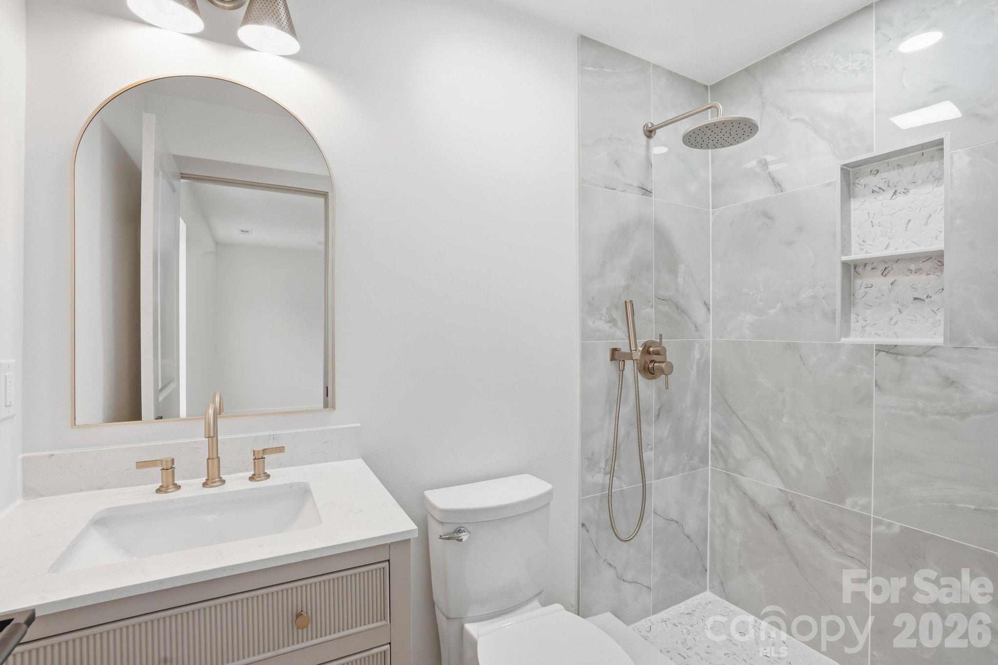 2011 E Barden Road Charlotte NC 28226