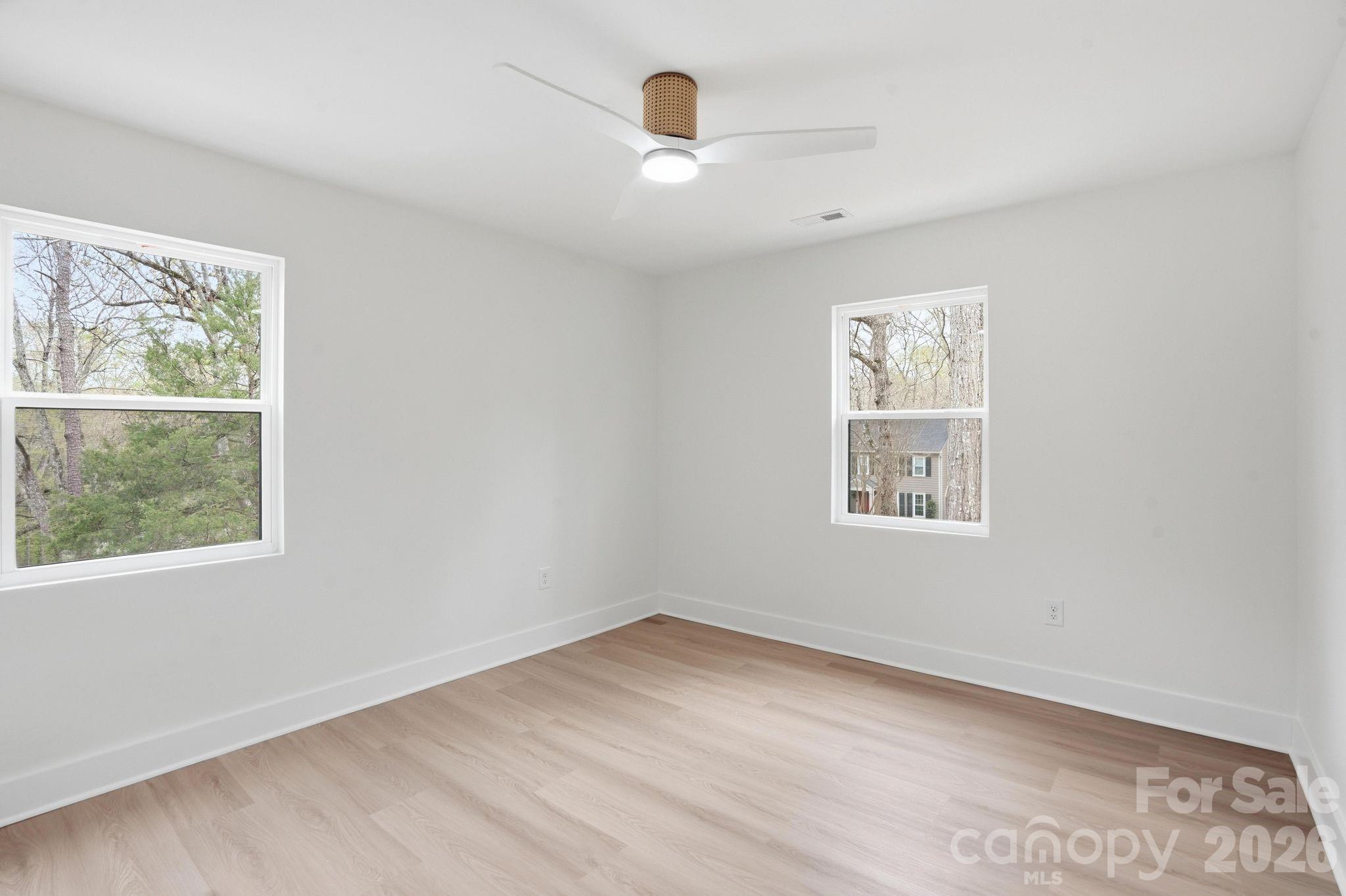 2011 E Barden Road Charlotte NC 28226