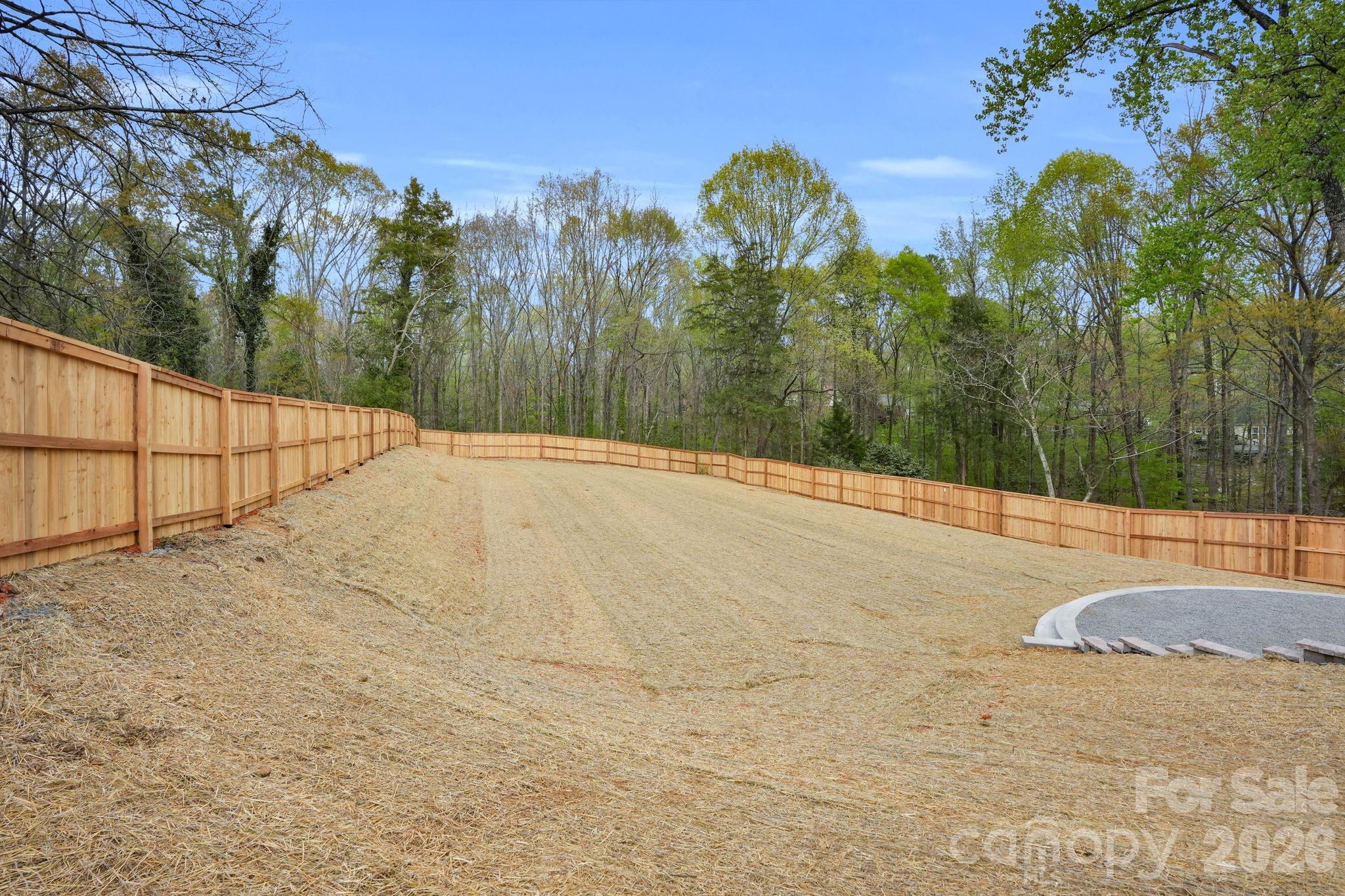 2011 E Barden Road Charlotte NC 28226
