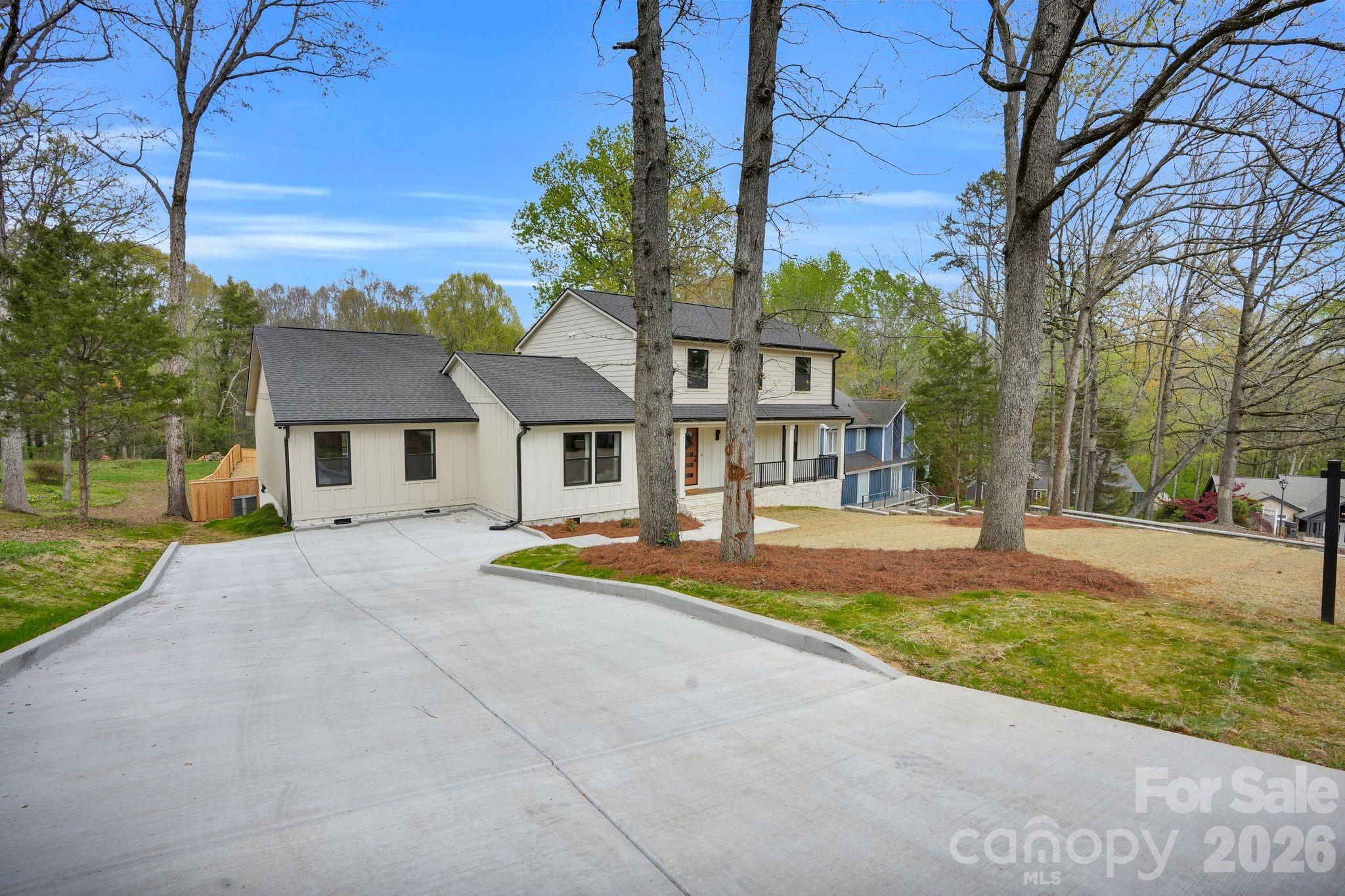 2011 E Barden Road Charlotte NC 28226