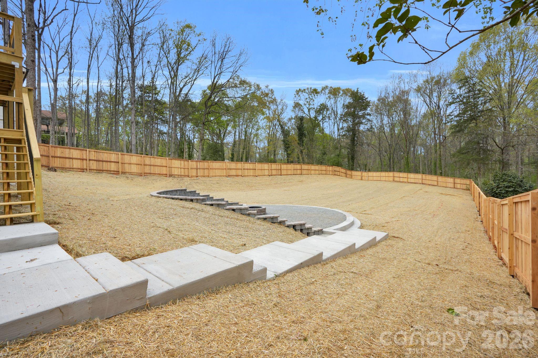 2011 E Barden Road Charlotte NC 28226
