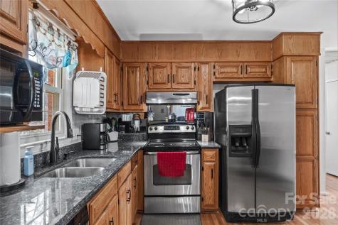 218 Misty Court King NC 27021