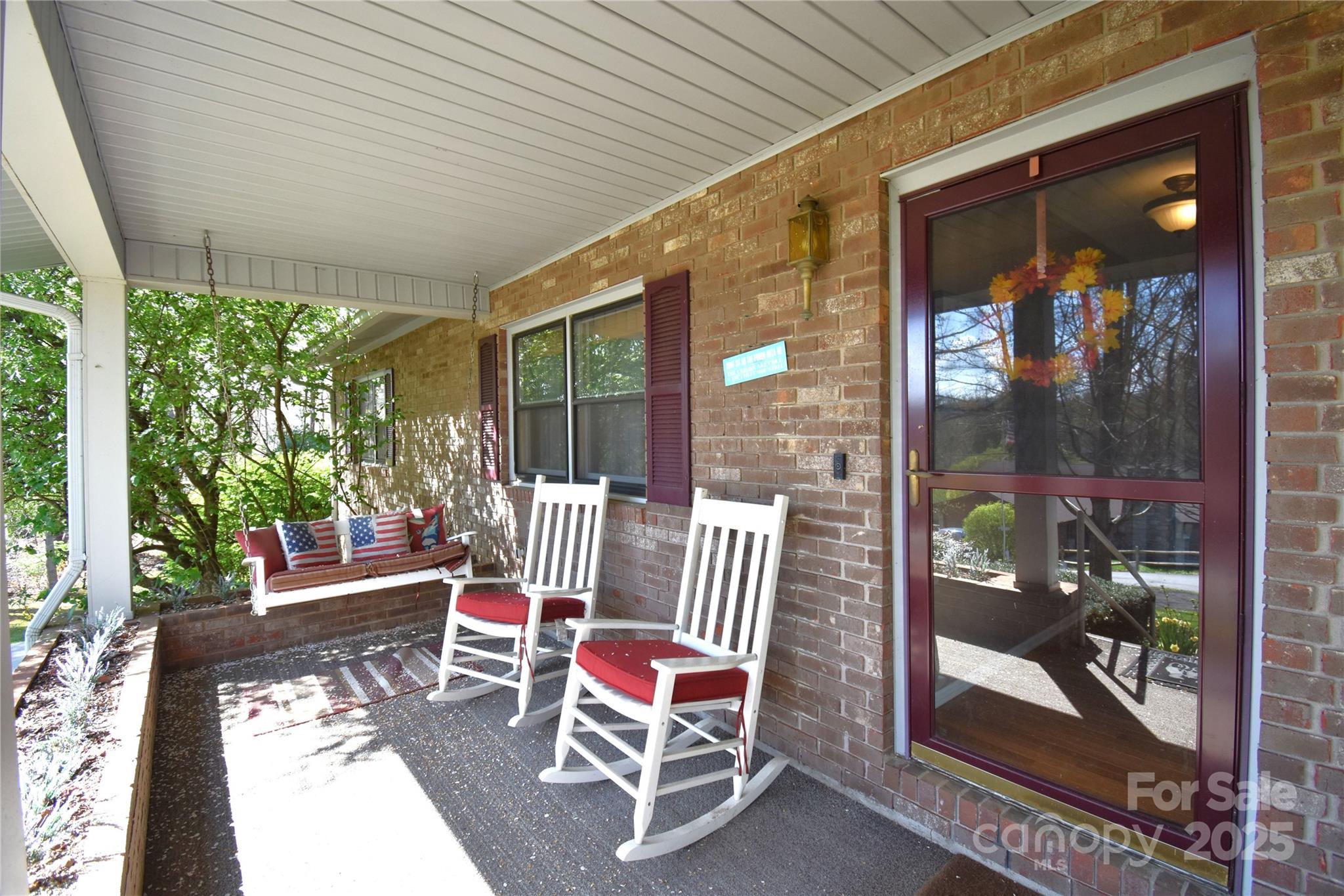 37 Hillside Drive E Etowah NC 28729