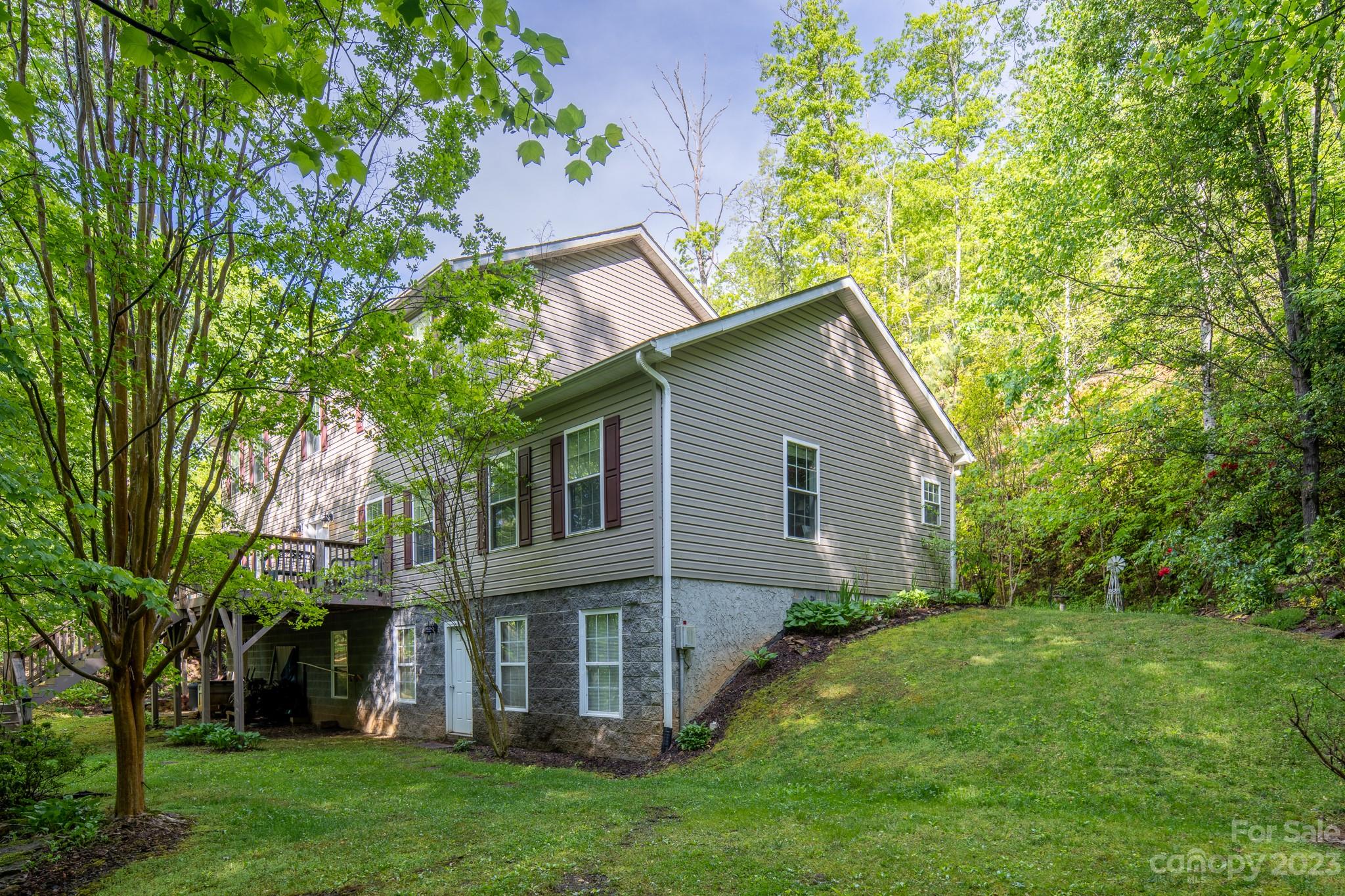 182 Ivy Lane Pisgah Forest NC 28768