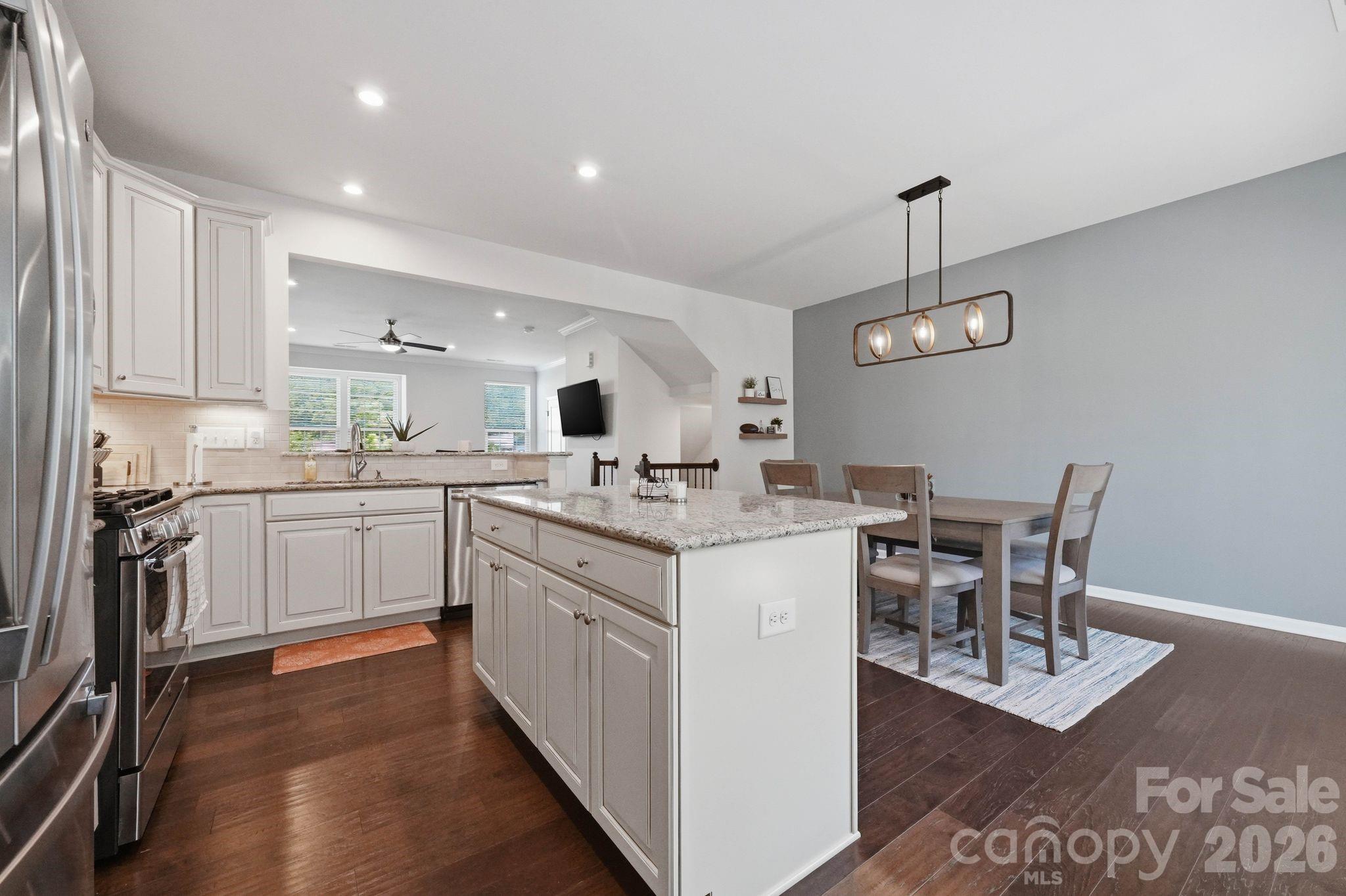 1221 Queen Lyon Court Charlotte NC 28205