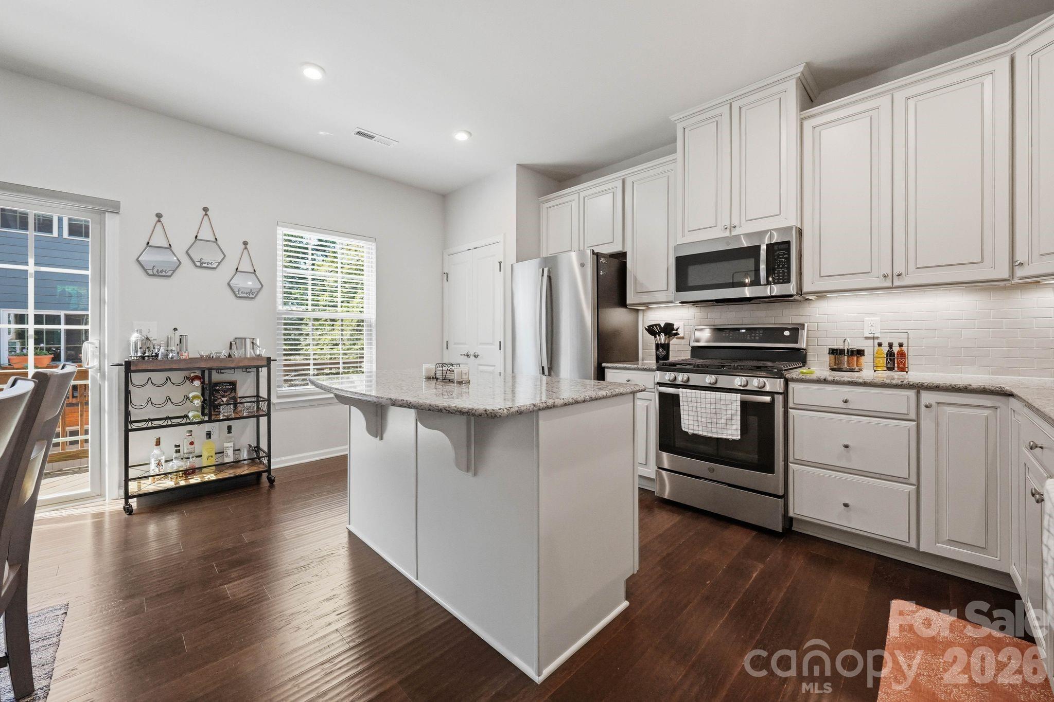 1221 Queen Lyon Court Charlotte NC 28205