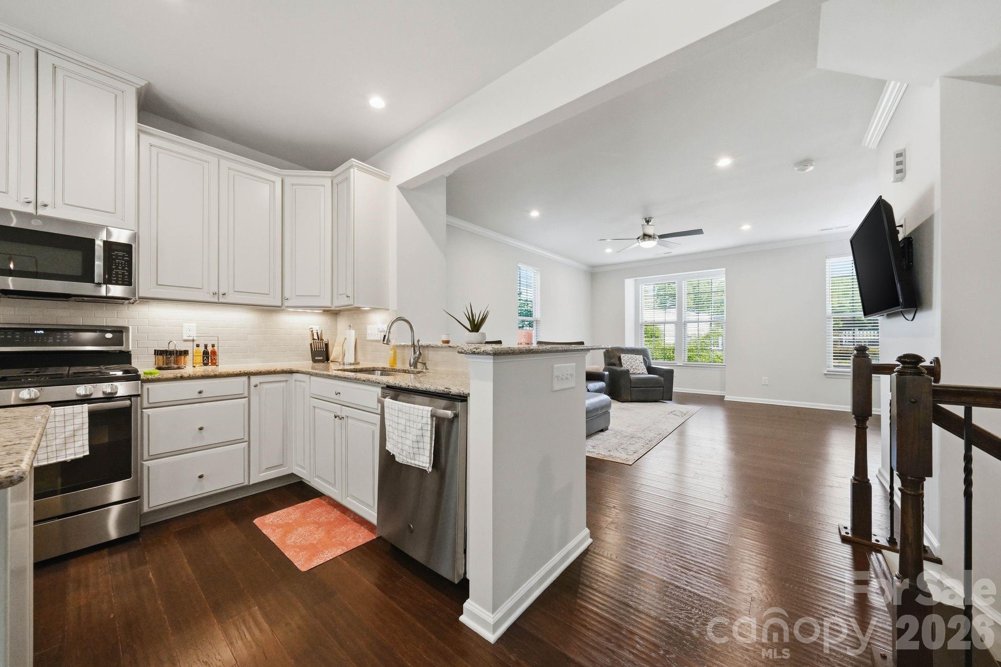 1221 Queen Lyon Court Charlotte NC 28205