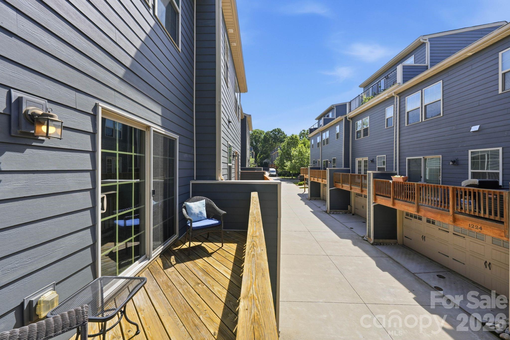 1221 Queen Lyon Court Charlotte NC 28205