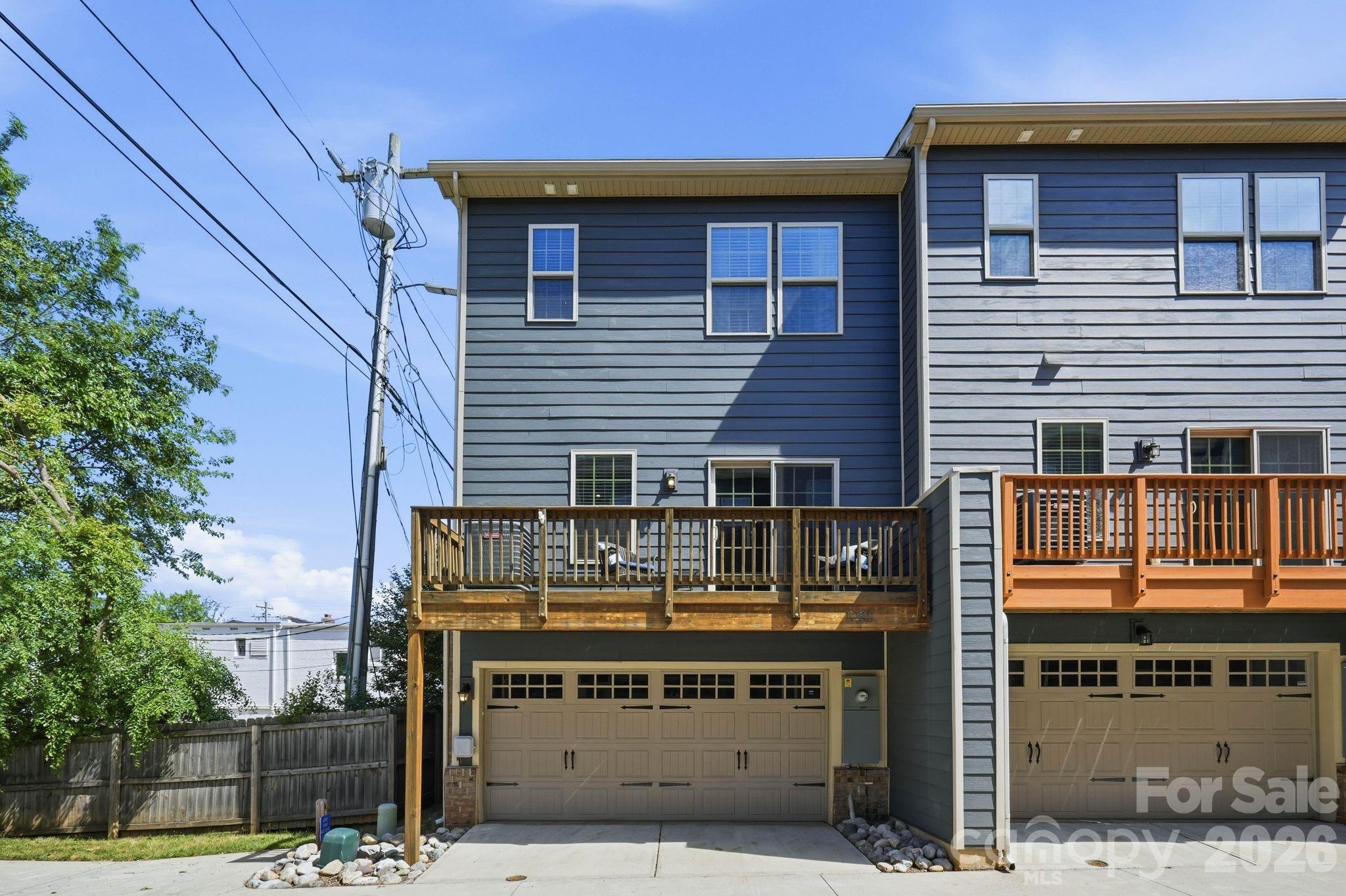 1221 Queen Lyon Court Charlotte NC 28205