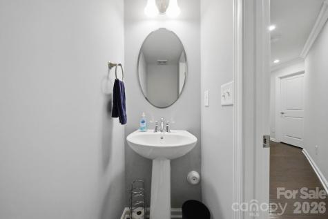 1221 Queen Lyon Court Charlotte NC 28205