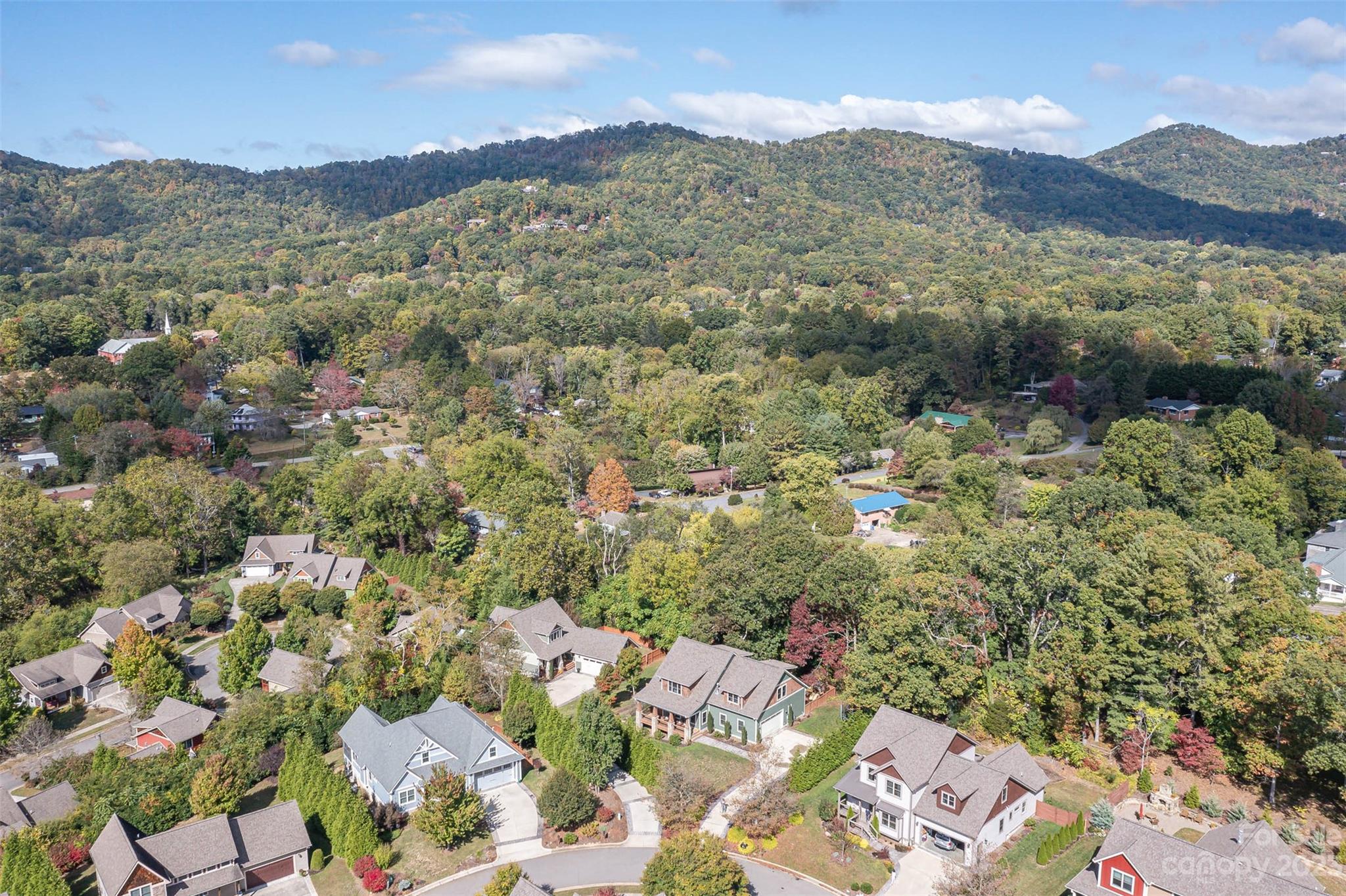 21 Shaker Court Asheville NC 28805