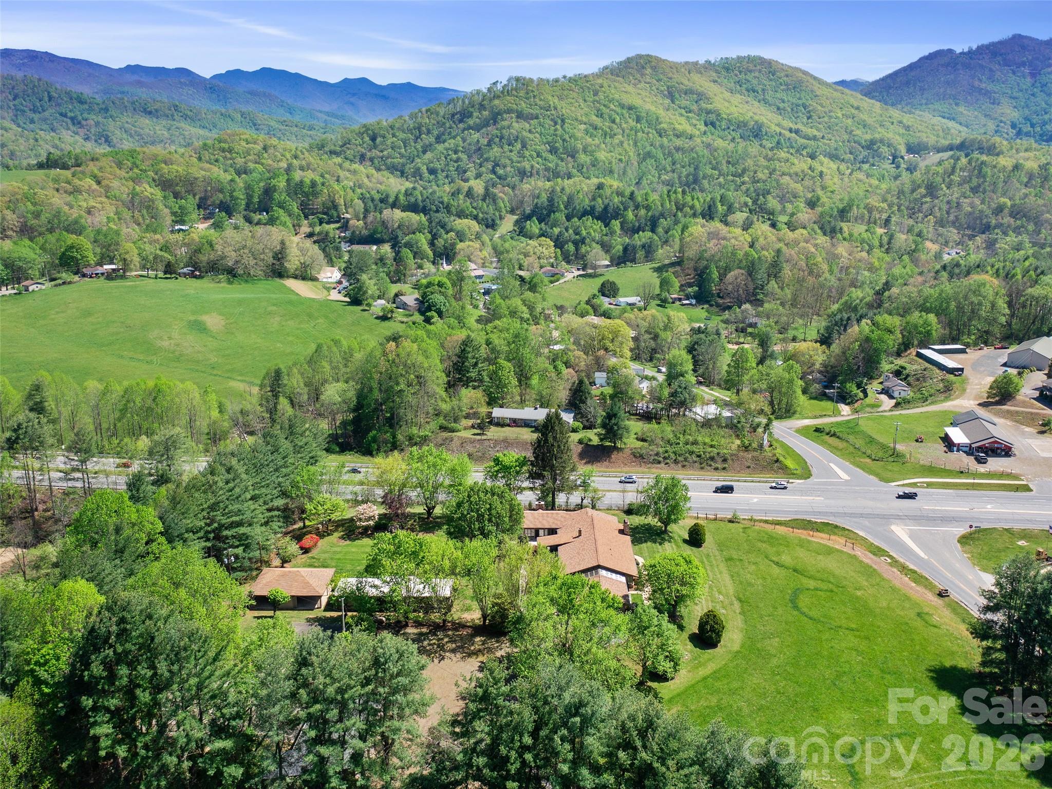 110 Crest View Road Burnsville NC 28714