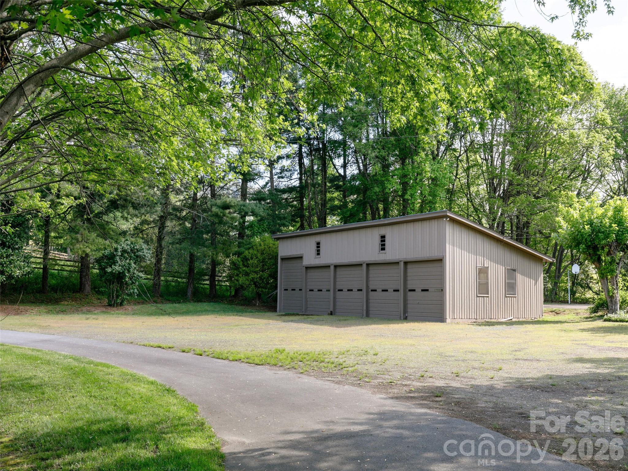 110 Crest View Road Burnsville NC 28714