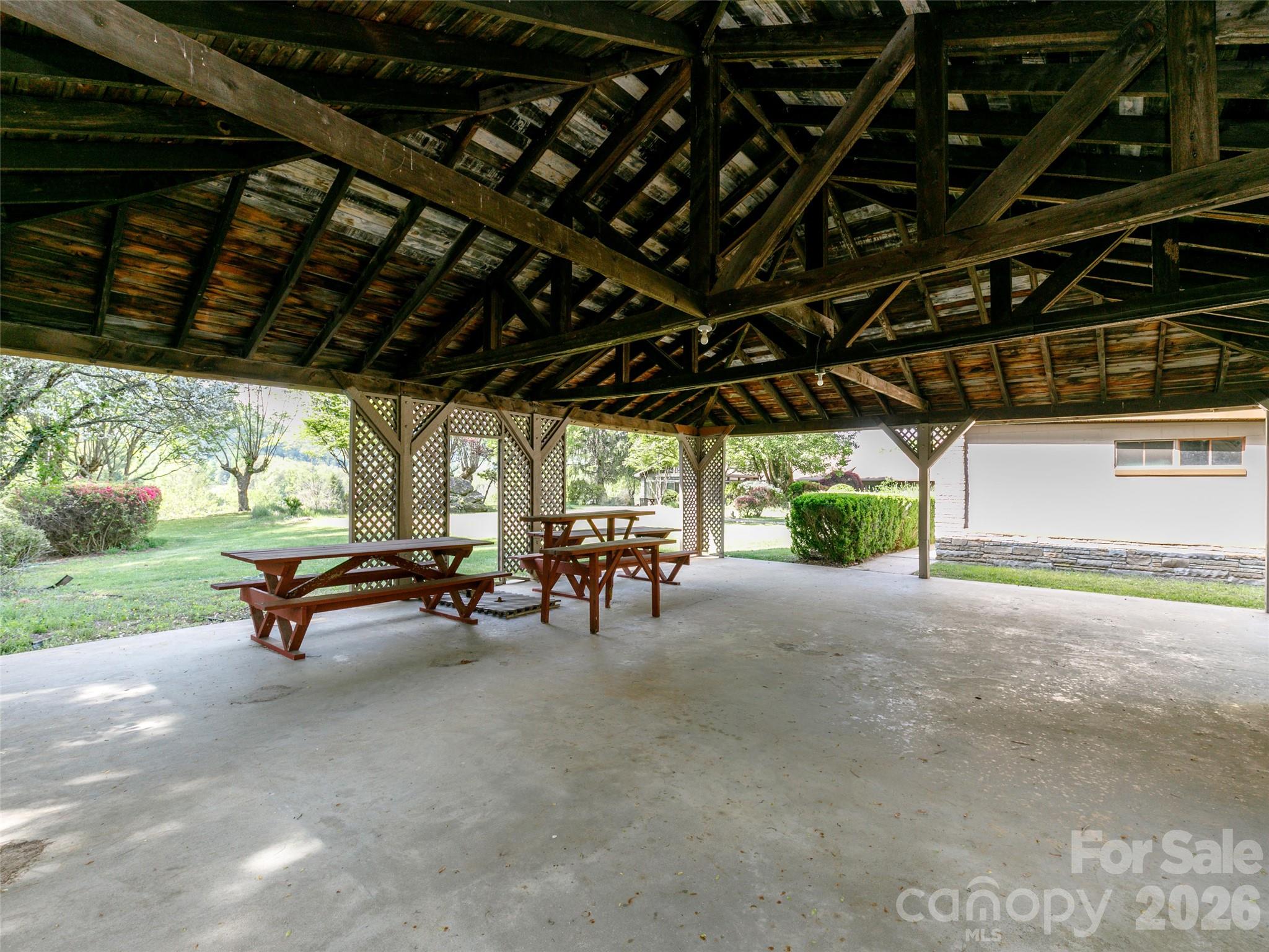 110 Crest View Road Burnsville NC 28714