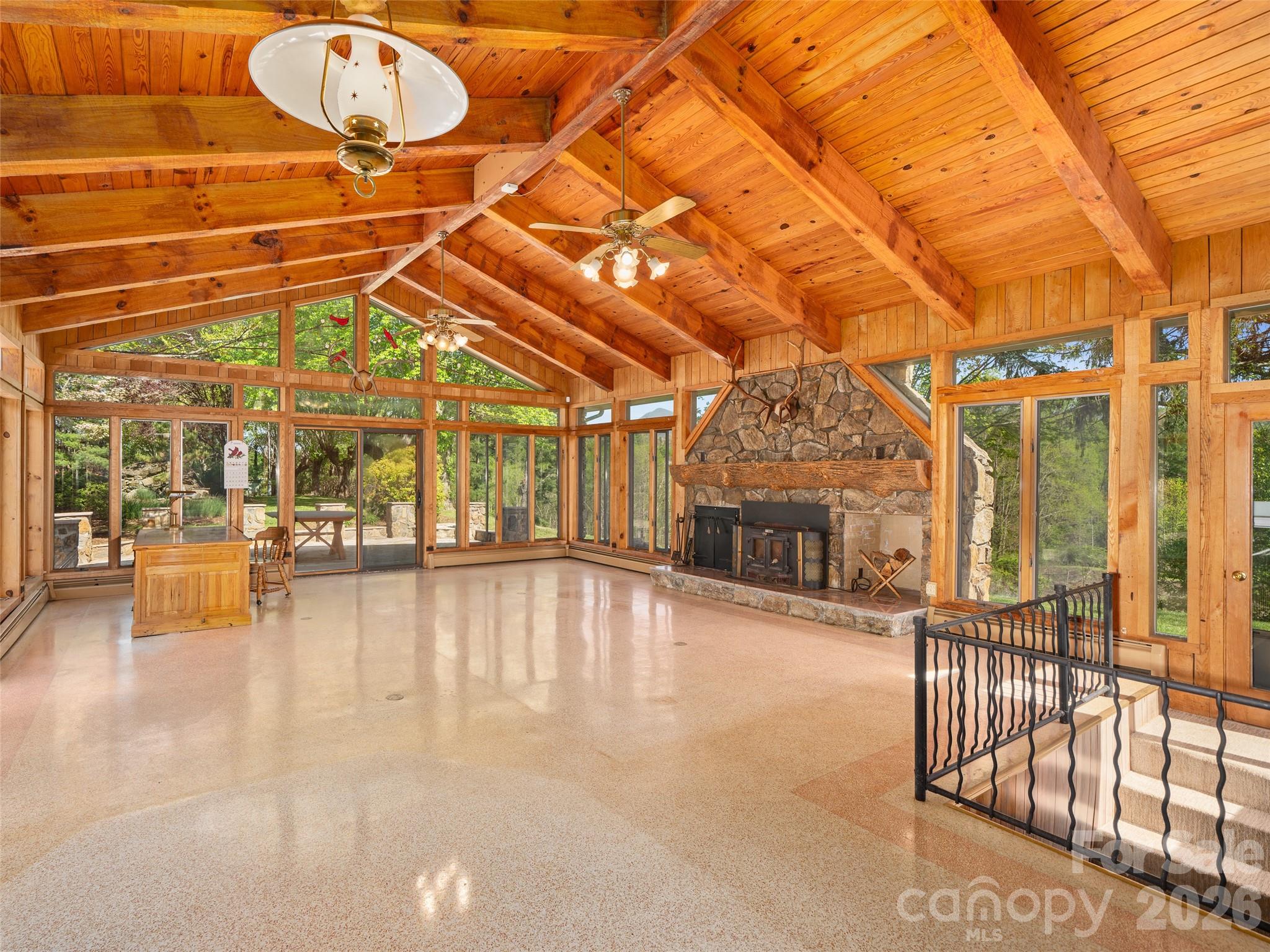110 Crest View Road Burnsville NC 28714