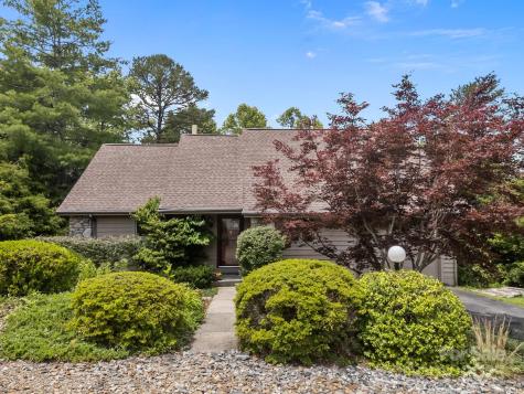 4 Zachary Ridge Road Asheville NC 28804