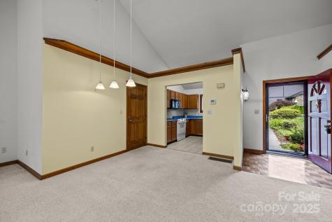4 Zachary Ridge Road Asheville NC 28804