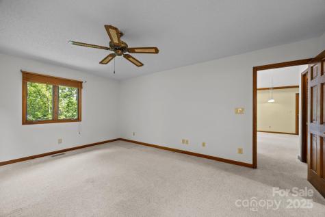 4 Zachary Ridge Road Asheville NC 28804