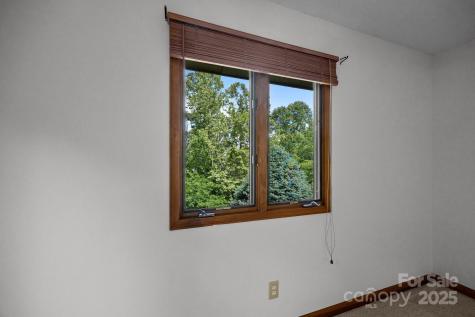 4 Zachary Ridge Road Asheville NC 28804